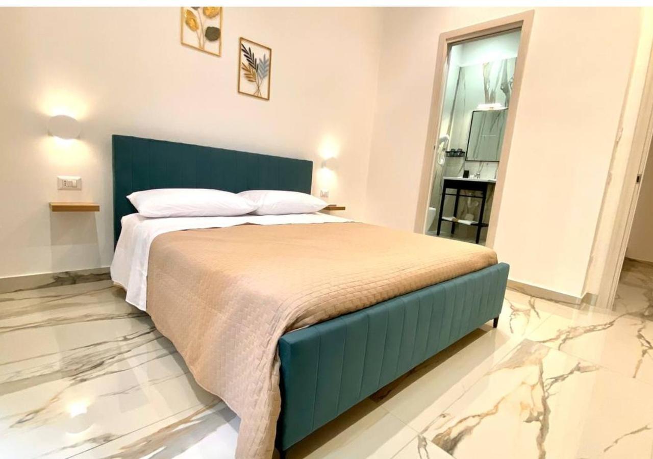 Napoli Station Rooms Luaran gambar